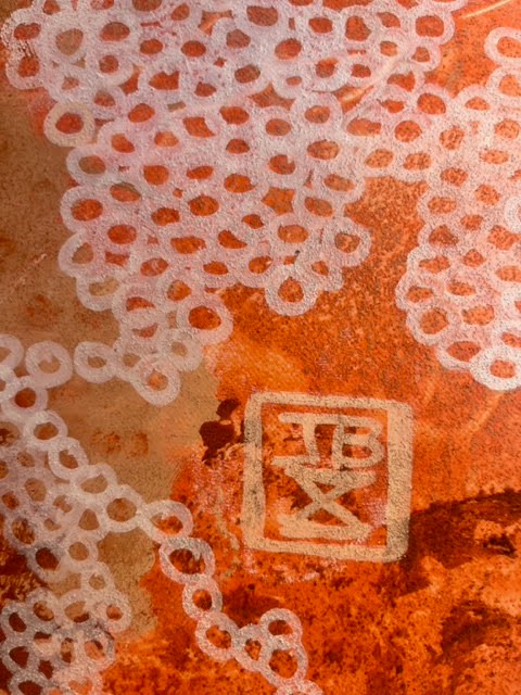 Gamang, The Red Ochre – Contemporary Abstract Painting with French and Australian Pigments by Janet Besancon extreme Close up with Logo signature, also showing colour details of brilliant ochre